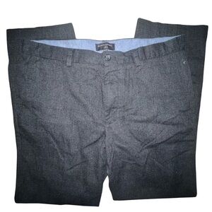 Banana Republic Men’s Alden Fit Gray Plaid Pants 36x32 - Sharp & Timeless Look